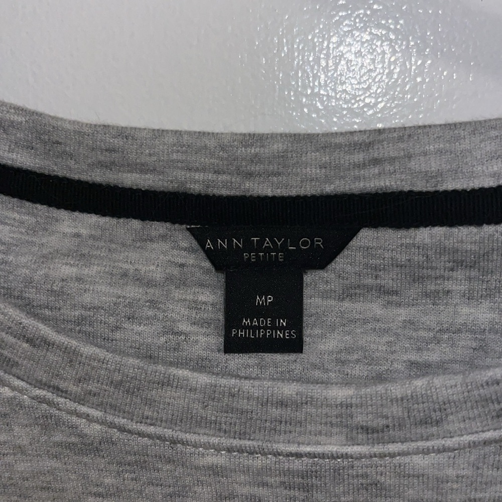 Ann Taylor Petite sweatshirt - Picture 2 of 5